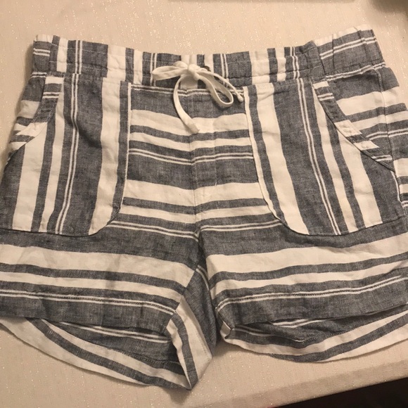 Athleta Pants - Super cute Athleta Linen Shorts, Size 14.